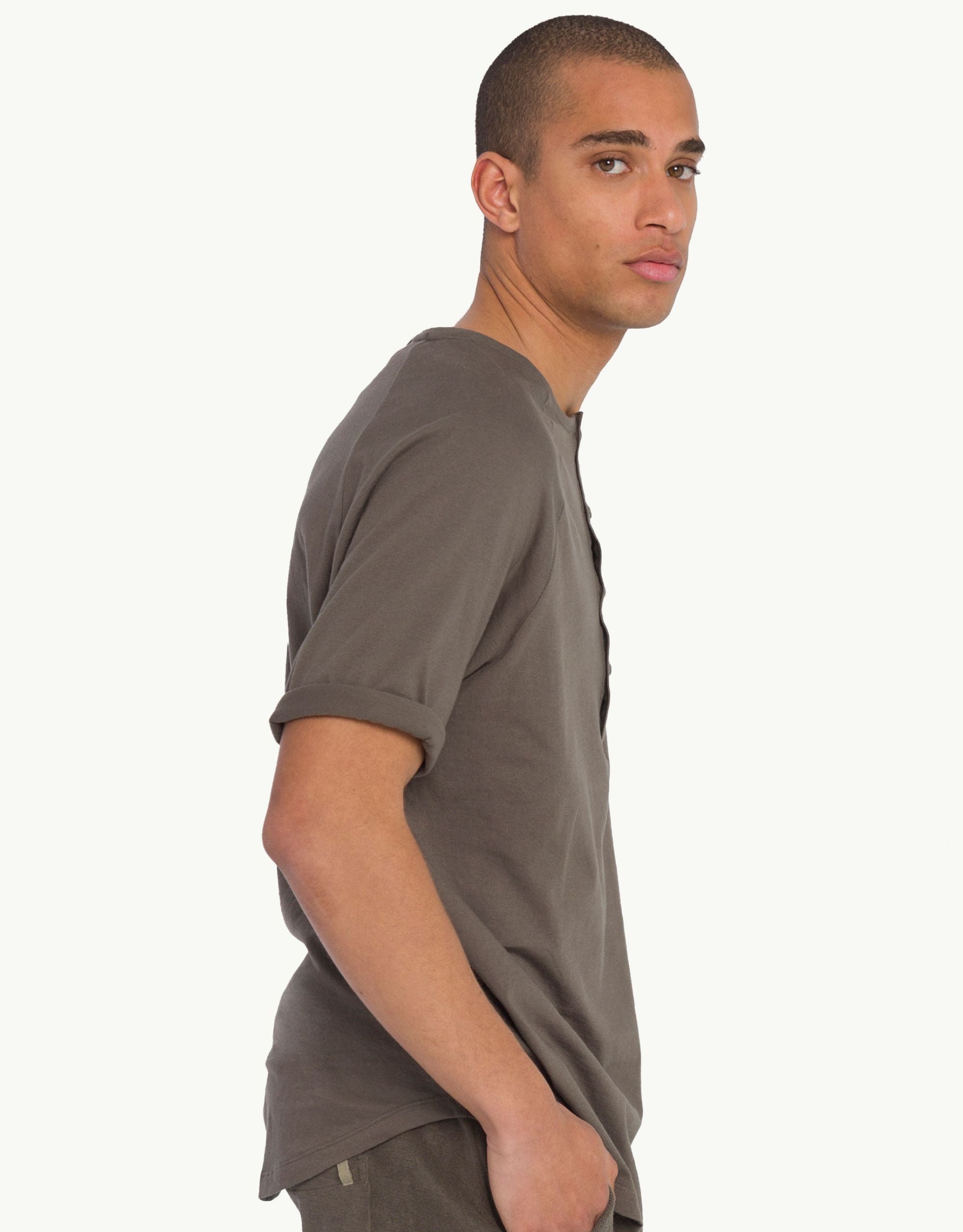 Discover sustainable fashion for men with our Abinibi T-shati. Half-sleeve polo t-shirt in grey color. Crafted for everyday luxury, our tees provide unmatched softness and all-day comfort. Stay cool in our breathable organic cotton tees for men, made from 100% organic cotton to champion sustainability and skin-friendly choices.
