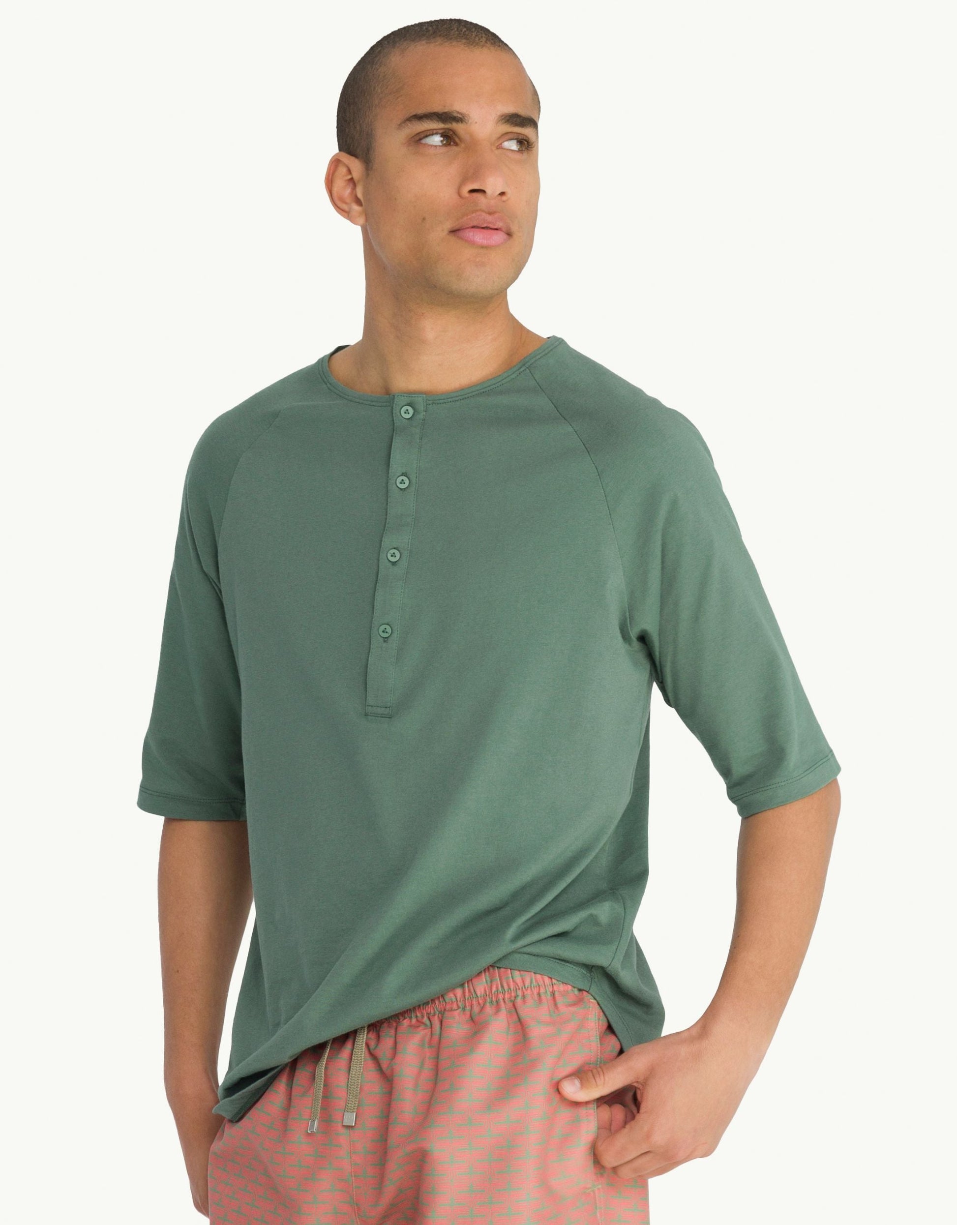 Discover sustainable fashion for men with our Jungle T-shati. Half-sleeve polo t-shirt in green color. Crafted for everyday luxury, our tees provide unmatched softness and all-day comfort. Stay cool in our breathable organic cotton tees for men, made from 100% organic cotton to champion sustainability and skin-friendly choices.