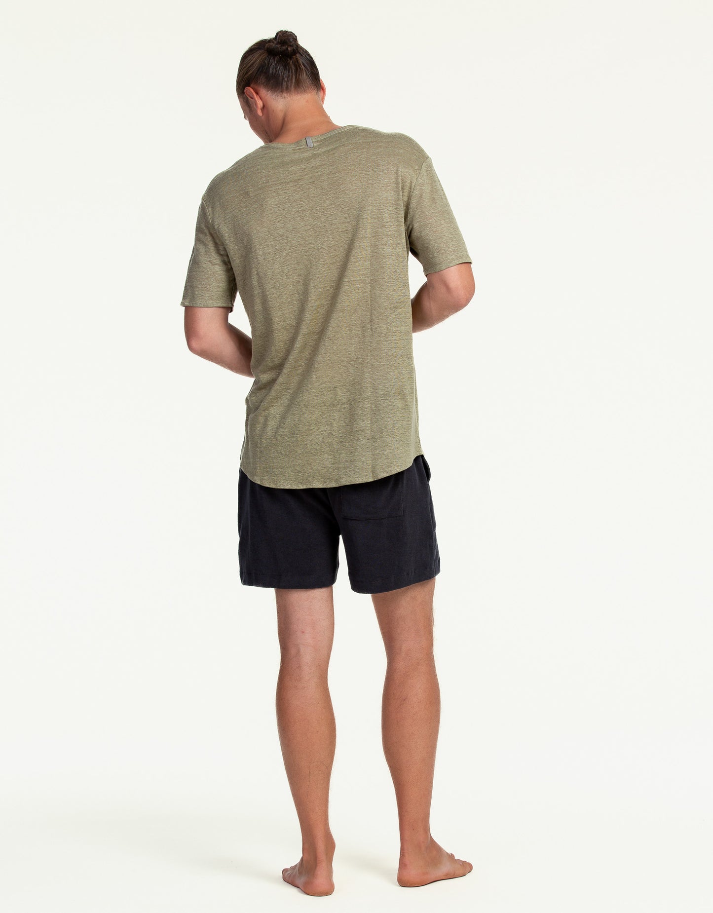 C-NECK LINEN OLIVE