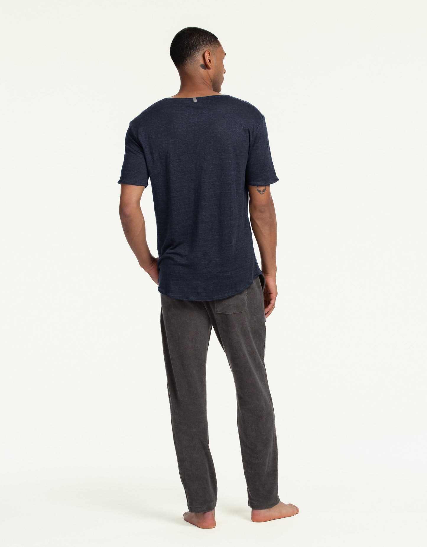 V-NECK PURE LINEN NOCHE