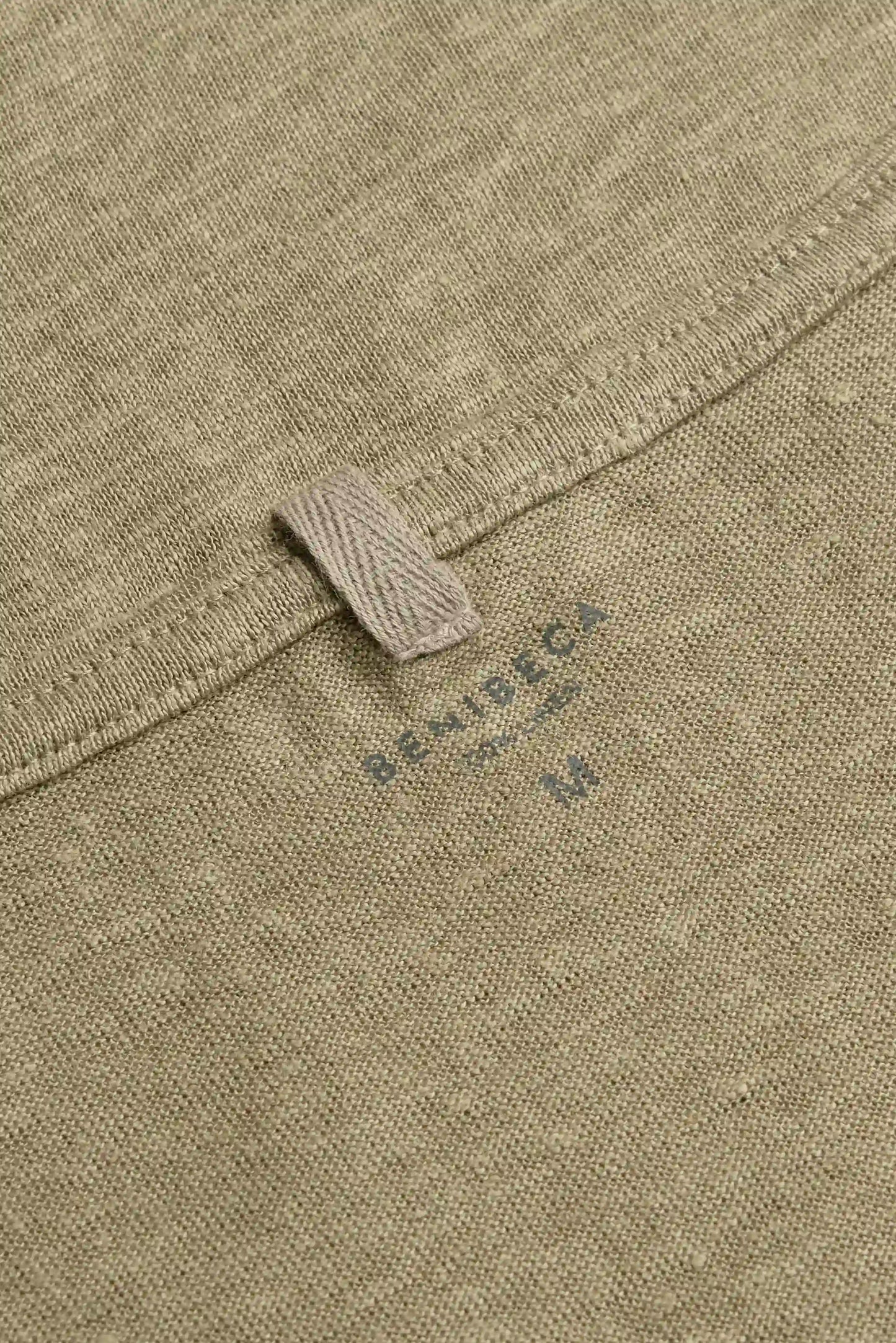 V-NECK LINEN OLIVE